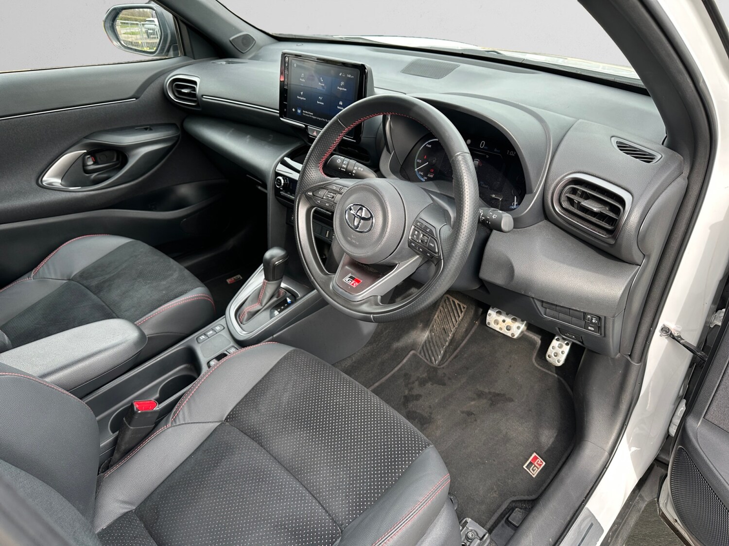 Used Toyota Yaris Cross 2024 for sale - 77885447: Photo 14