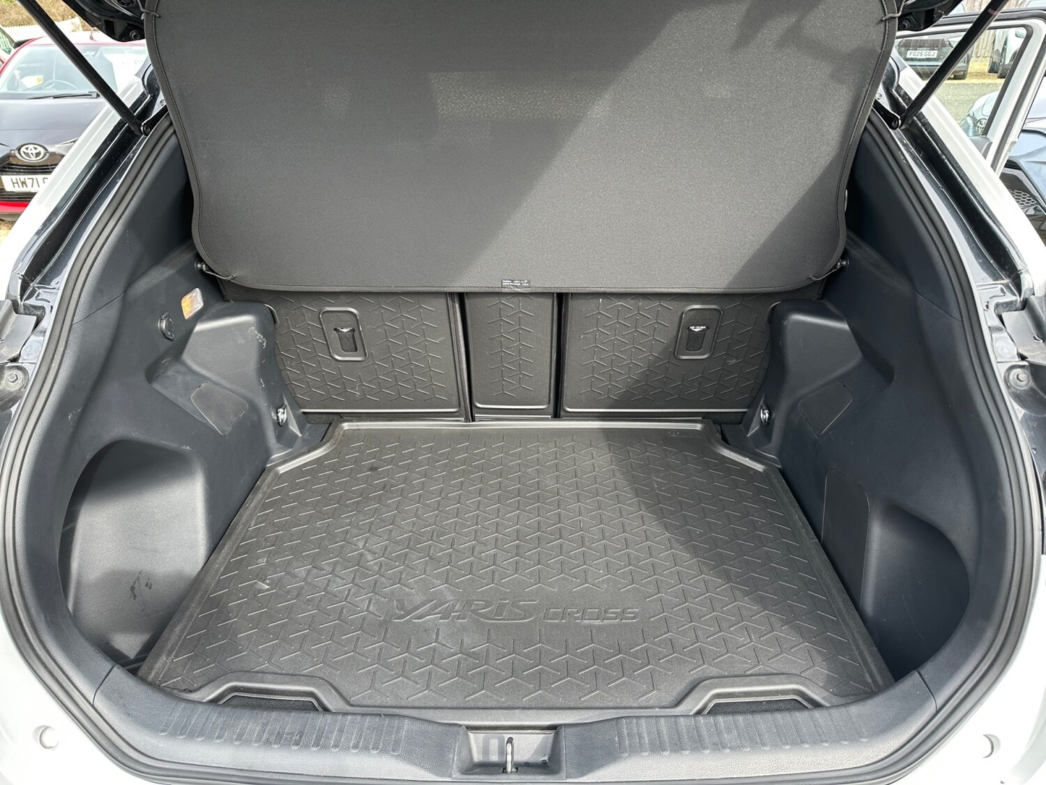 Used Toyota Yaris Cross 2024 for sale - 77885447: Photo 20