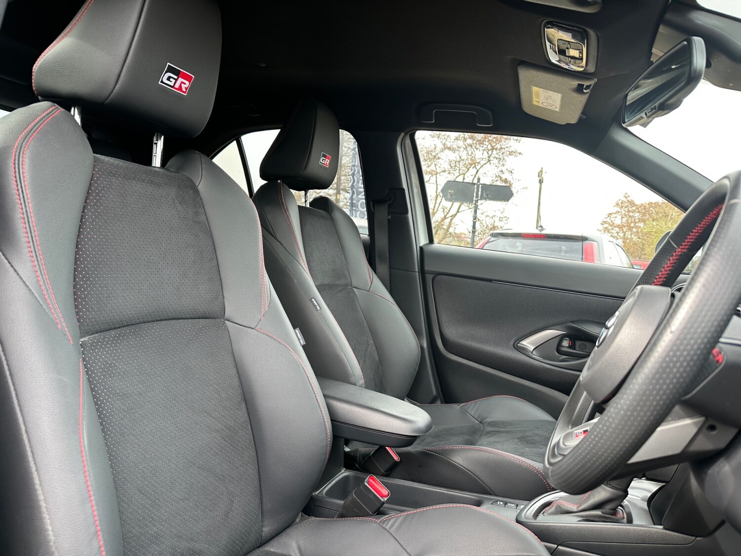 Used Toyota Yaris Cross 2024 for sale - 77885447: Photo 24