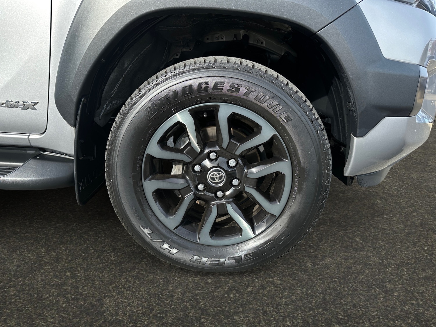 Used Toyota Hilux 2023 for sale - 77581325: Photo 12