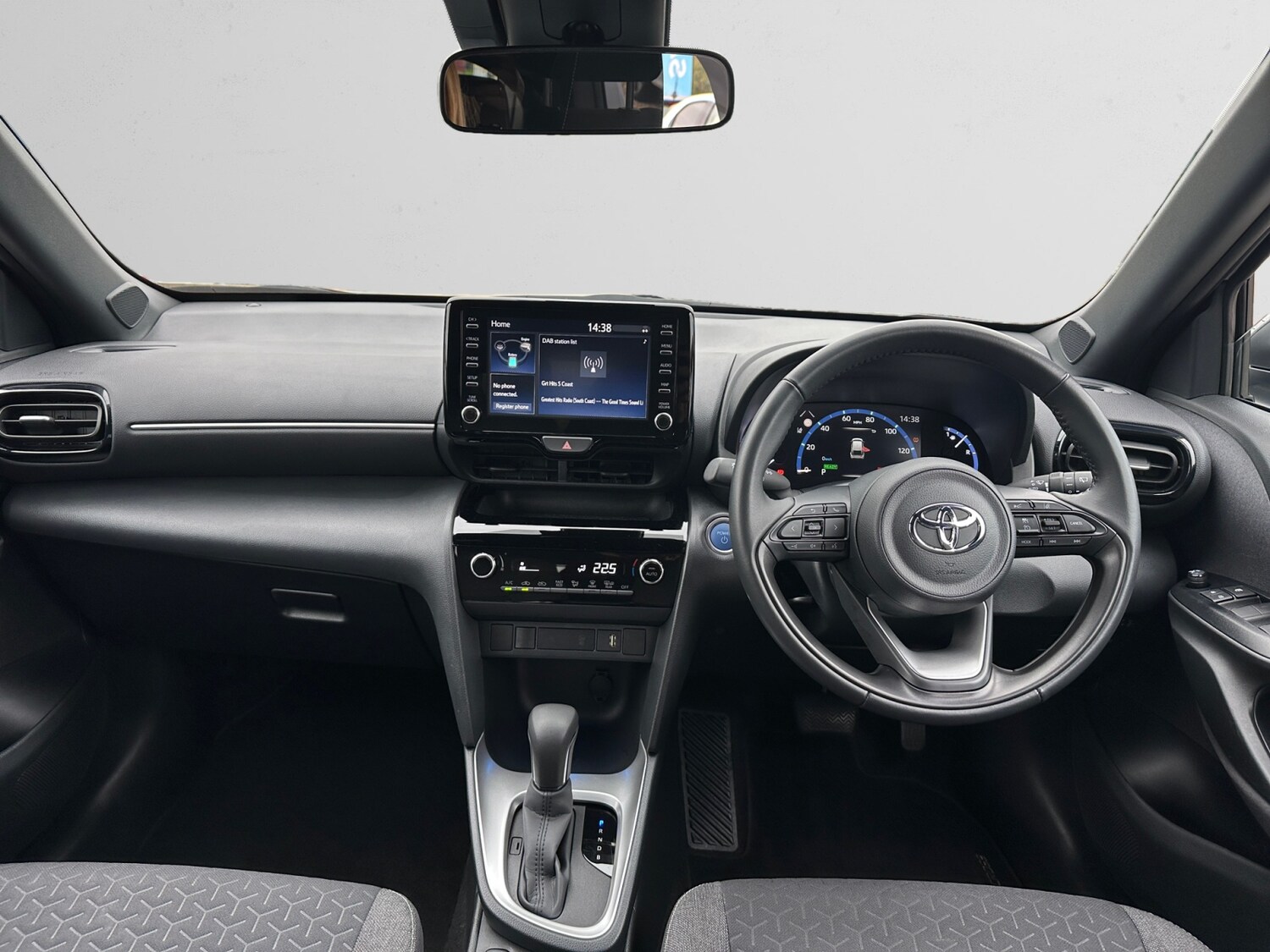 Used Toyota Yaris Cross 2024 for sale - 77492598: Photo 7