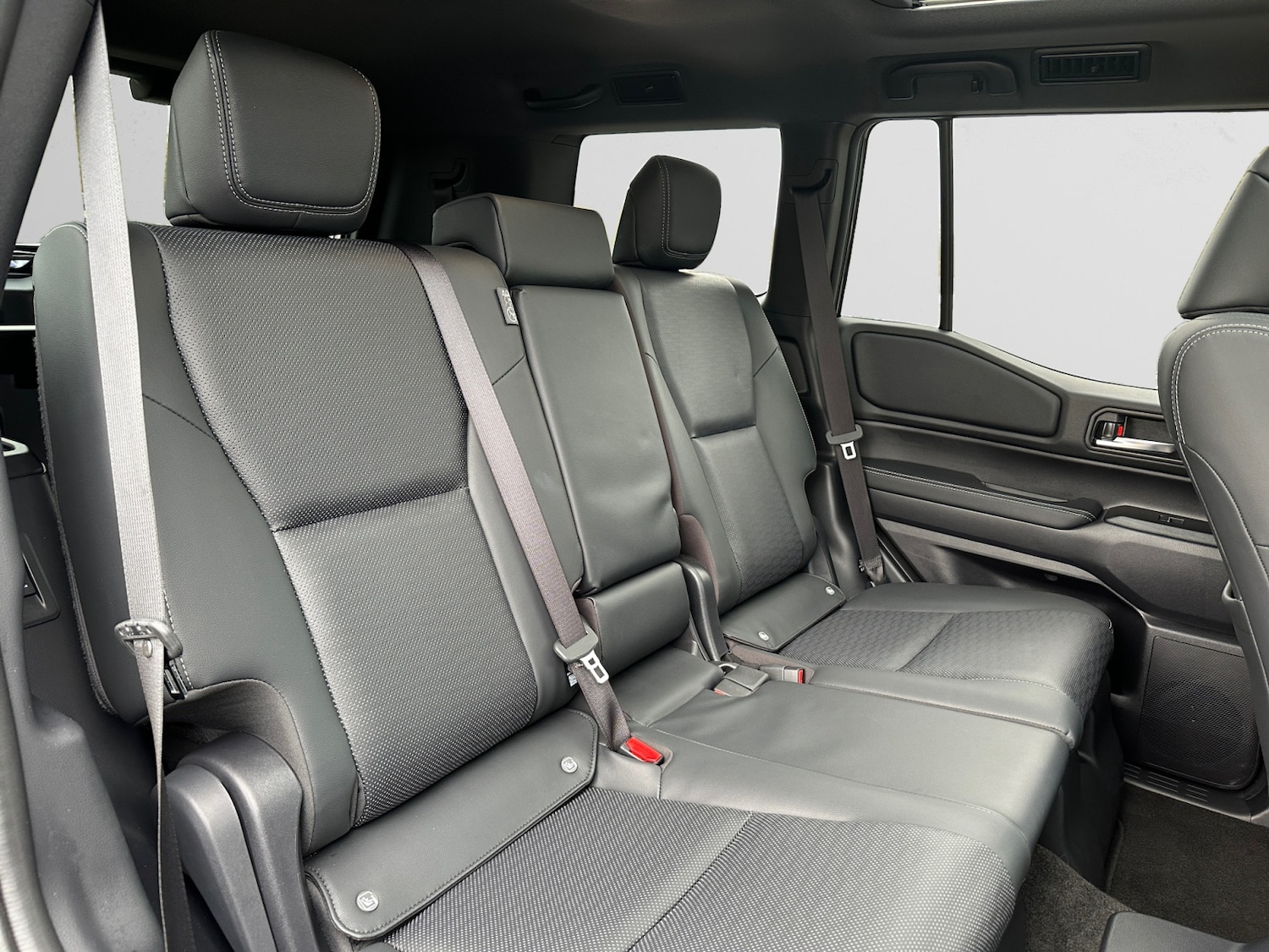 Used Toyota Land Cruiser 2024 for sale - 76533840: Photo 10