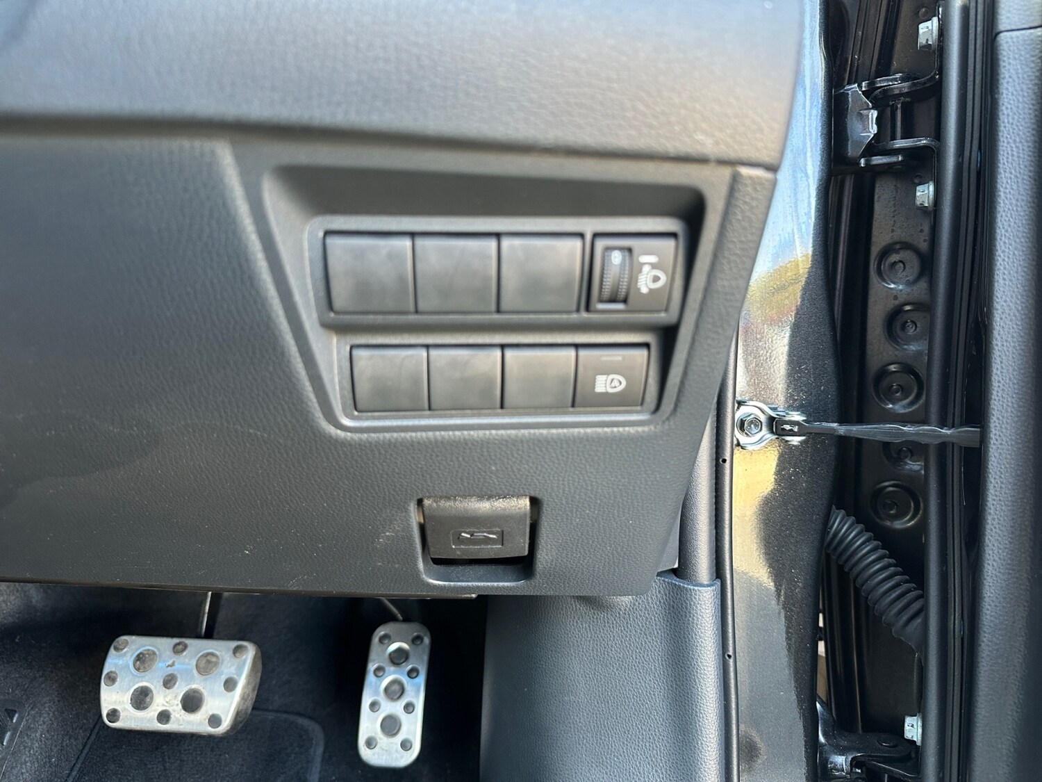 Used Toyota Yaris 2023 for sale - 78165850: Photo 24