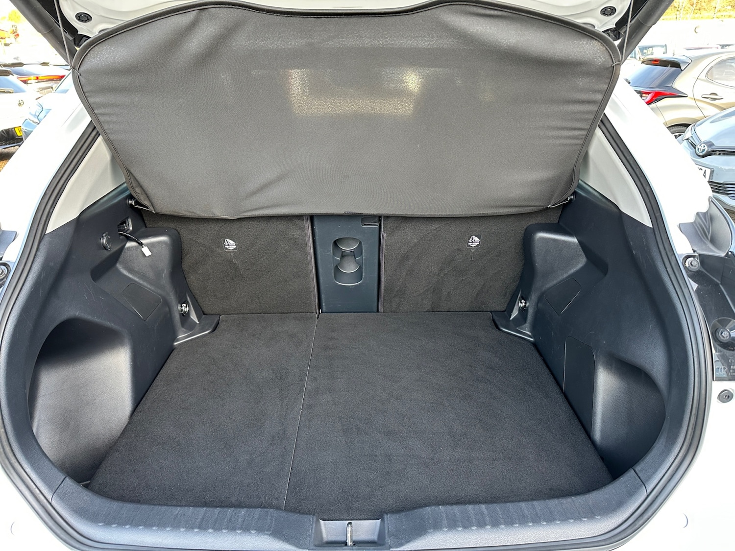 Used Toyota Yaris Cross 2023 for sale - 76717255: Photo 20