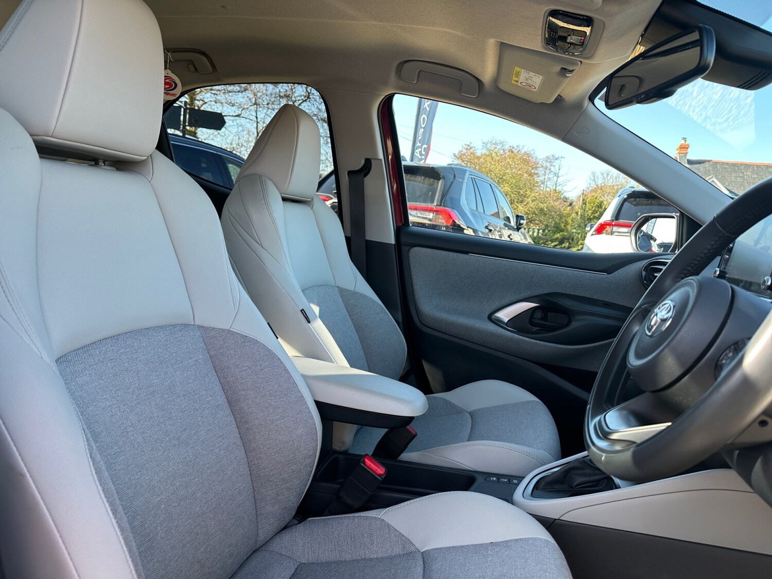 Used Toyota Yaris 2021 for sale - 77927468: Photo 24