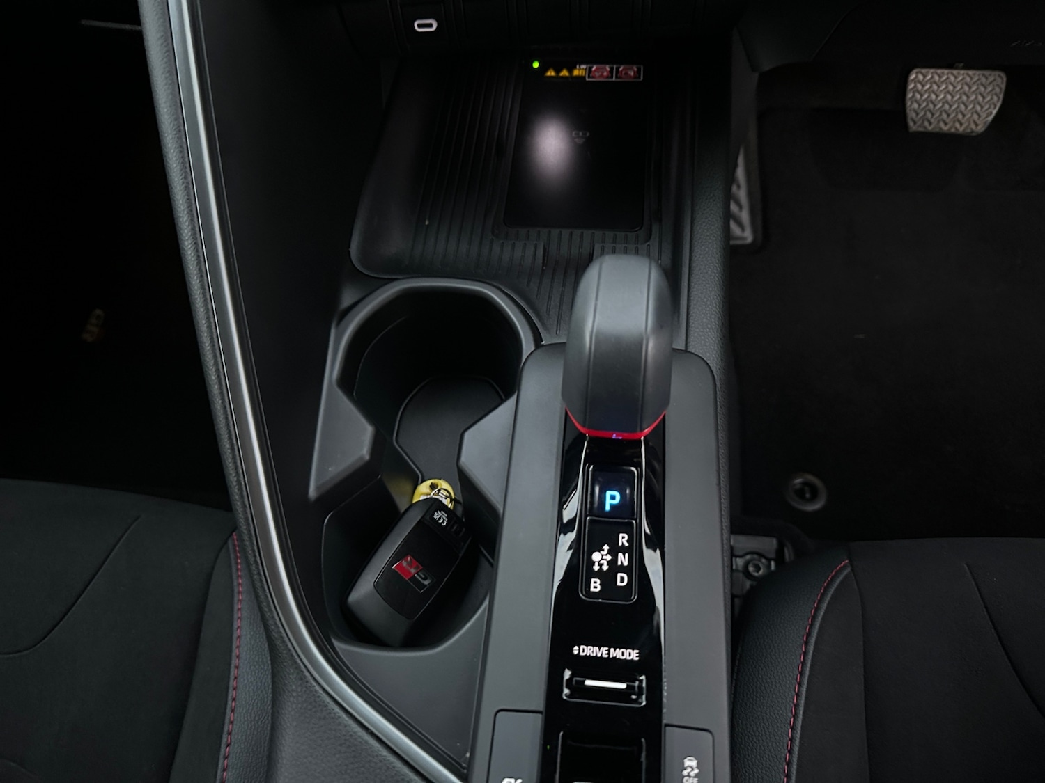 Used Toyota C-HR 2025 for sale - 77013009: Photo 10