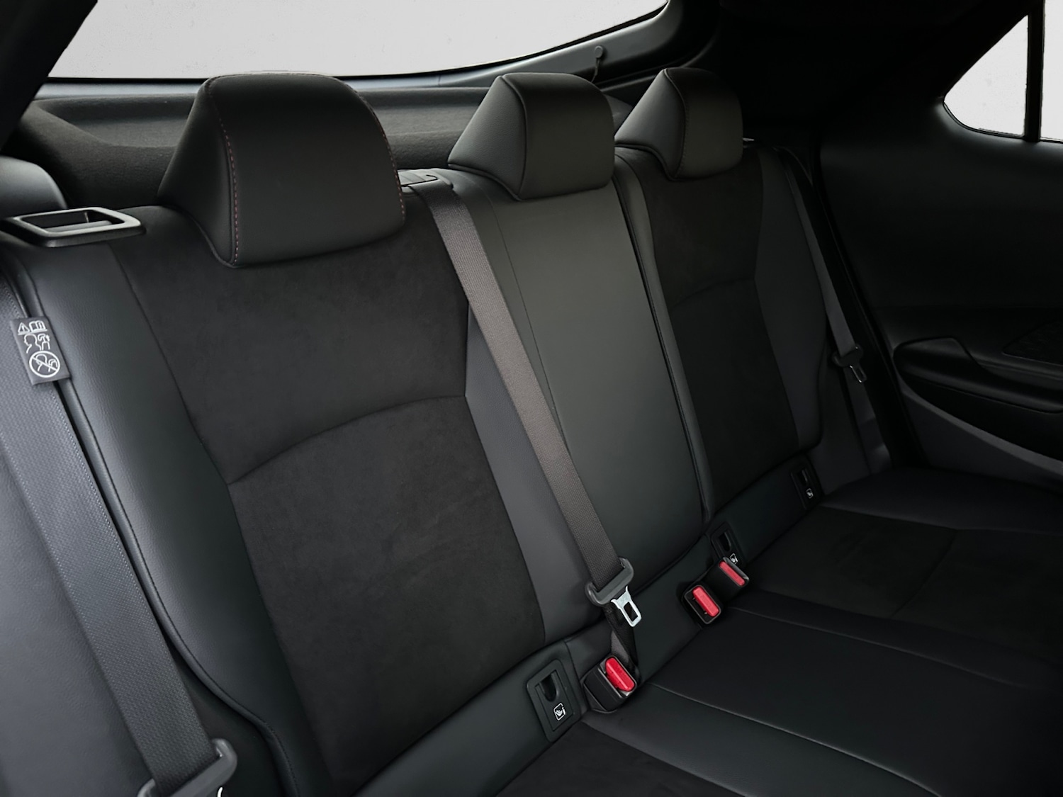 Used Toyota C-HR 2025 for sale - 77013009: Photo 11