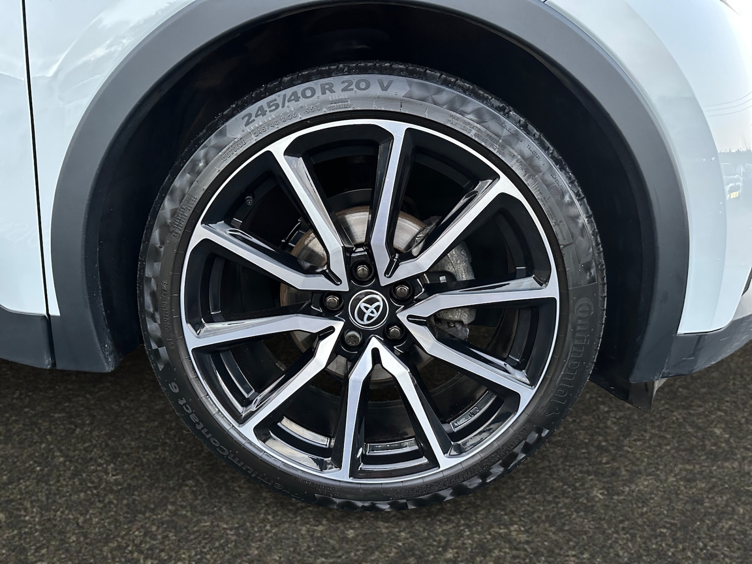 Used Toyota C-HR 2025 for sale - 77013009: Photo 12