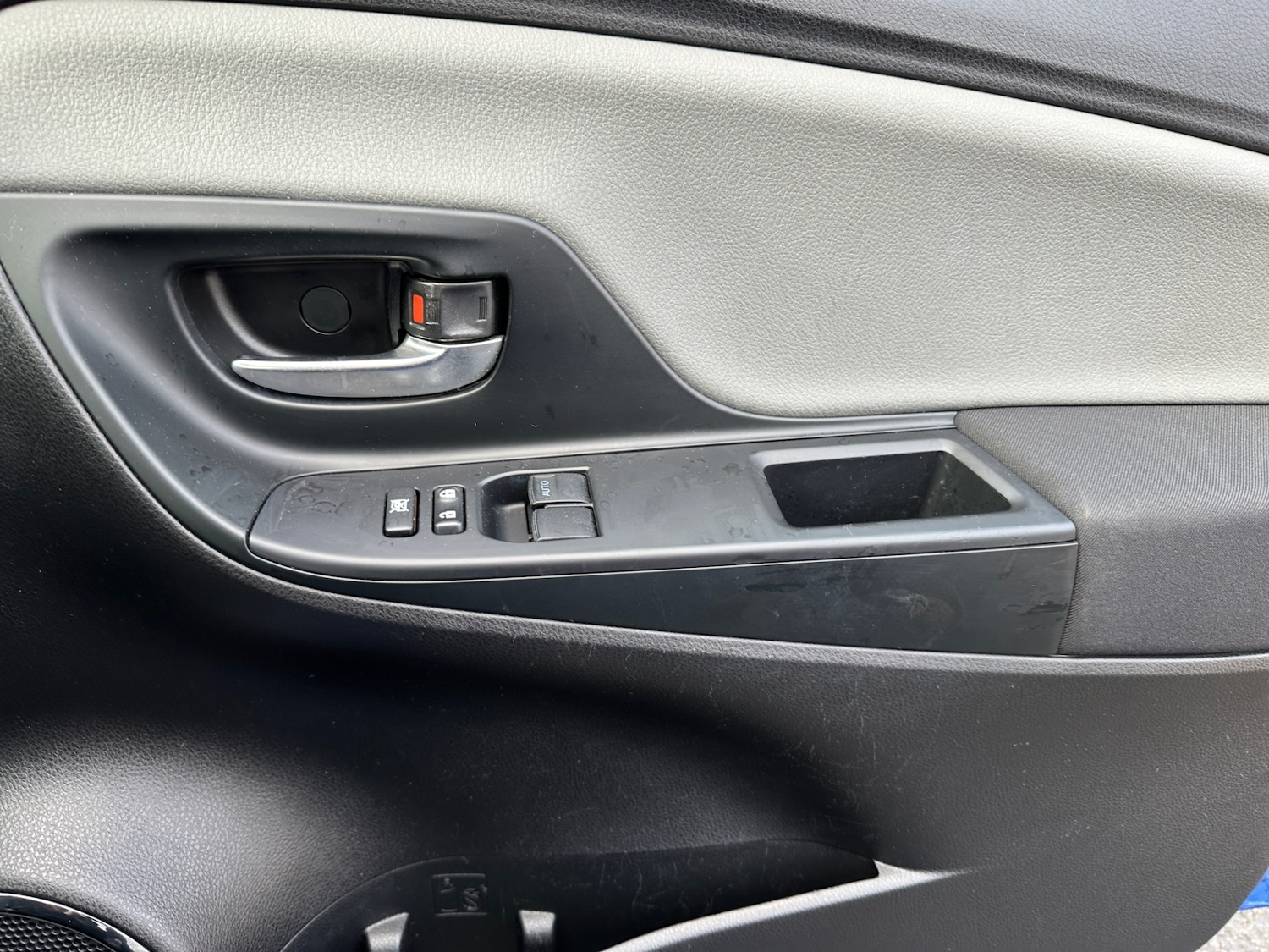 Used Toyota Yaris 2018 for sale - 77218777: Photo 27