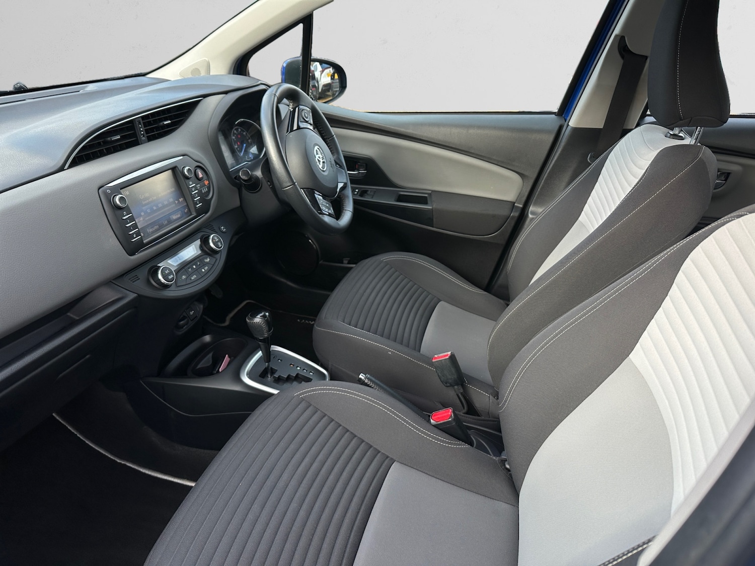 Used Toyota Yaris 2018 for sale - 77218777: Photo 6