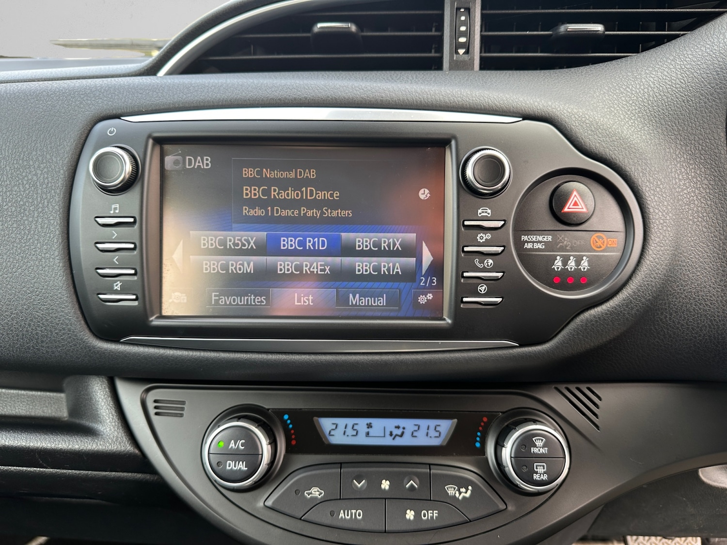 Used Toyota Yaris 2017 for sale - 77810123: Photo 20