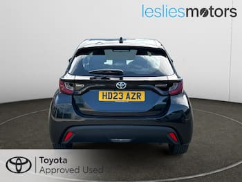Used Toyota Yaris 2023 for sale - 79633913: Photo