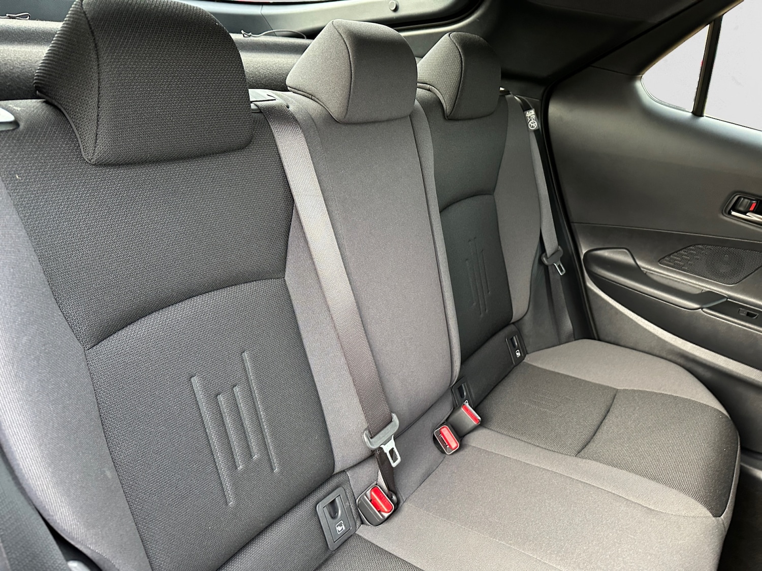 Used Toyota C-HR 2024 for sale - 76841880: Photo 11