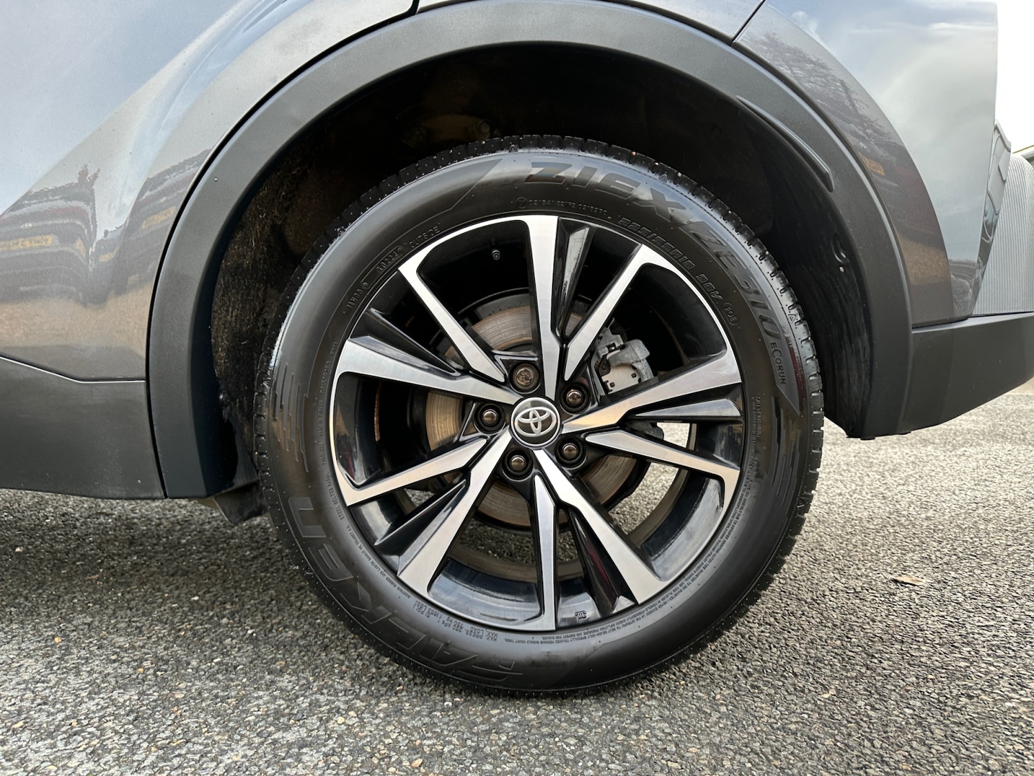 Used Toyota C-HR 2024 for sale - 76841880: Photo 25