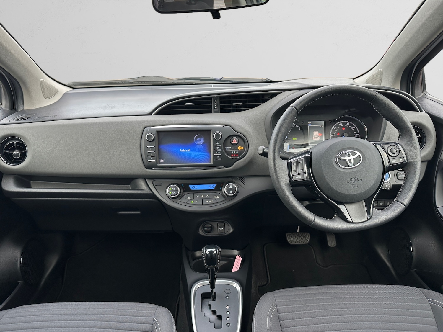 Used Toyota Yaris 2019 for sale - 76921829: Photo 7