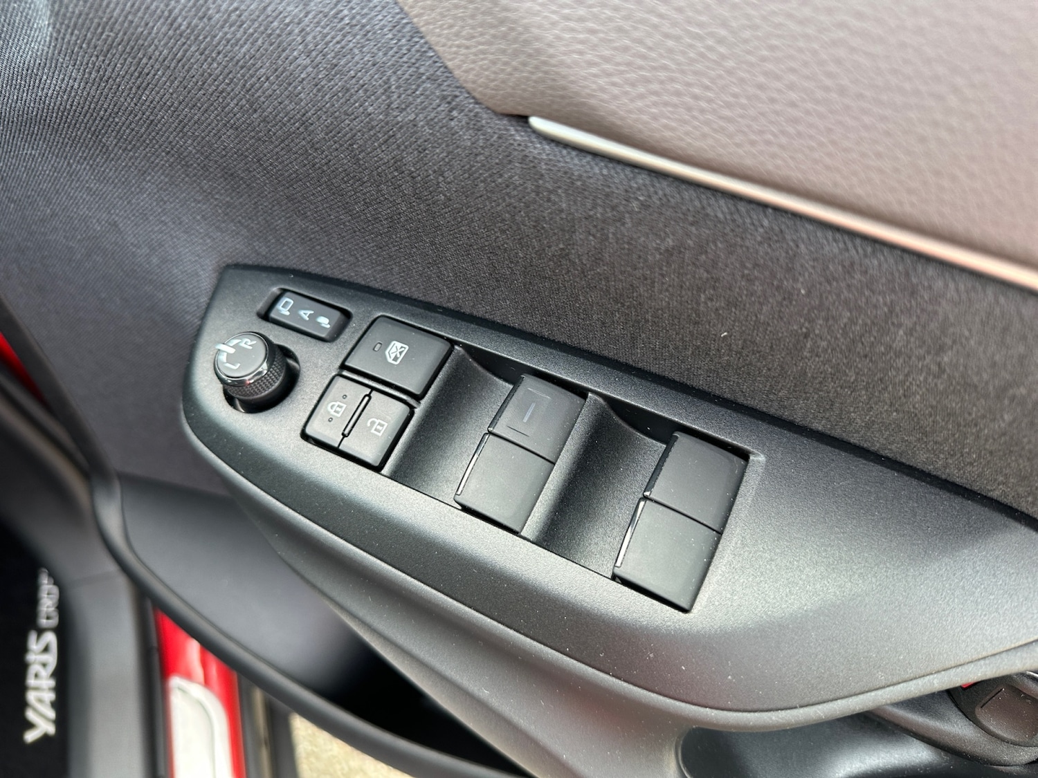 Used Toyota Yaris Cross 2024 for sale - 77995153: Photo 27