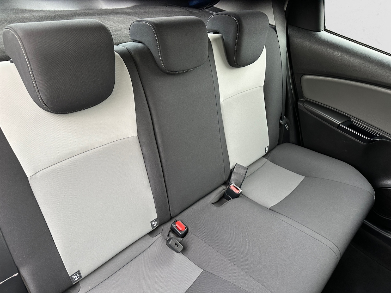 Used Toyota Yaris 2019 for sale - 76587055: Photo 11