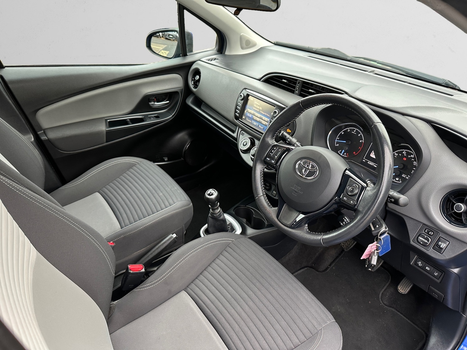 Used Toyota Yaris 2019 for sale - 76587055: Photo 14