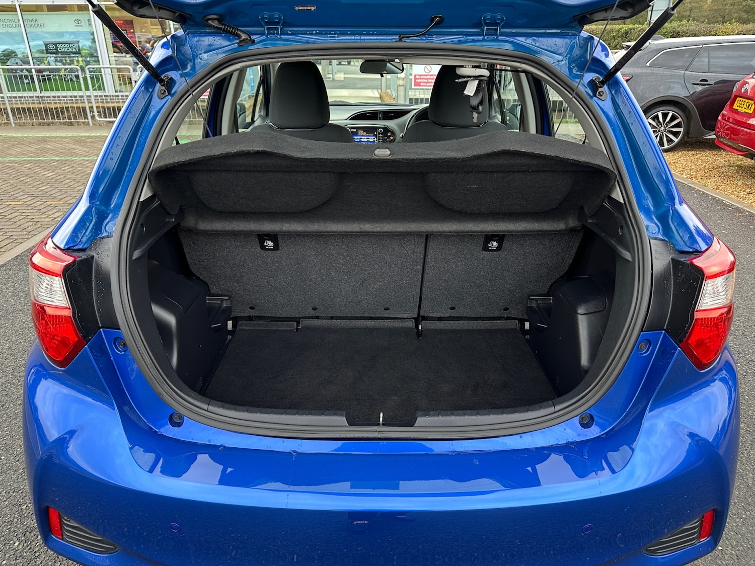 Used Toyota Yaris 2019 for sale - 76587055: Photo 20