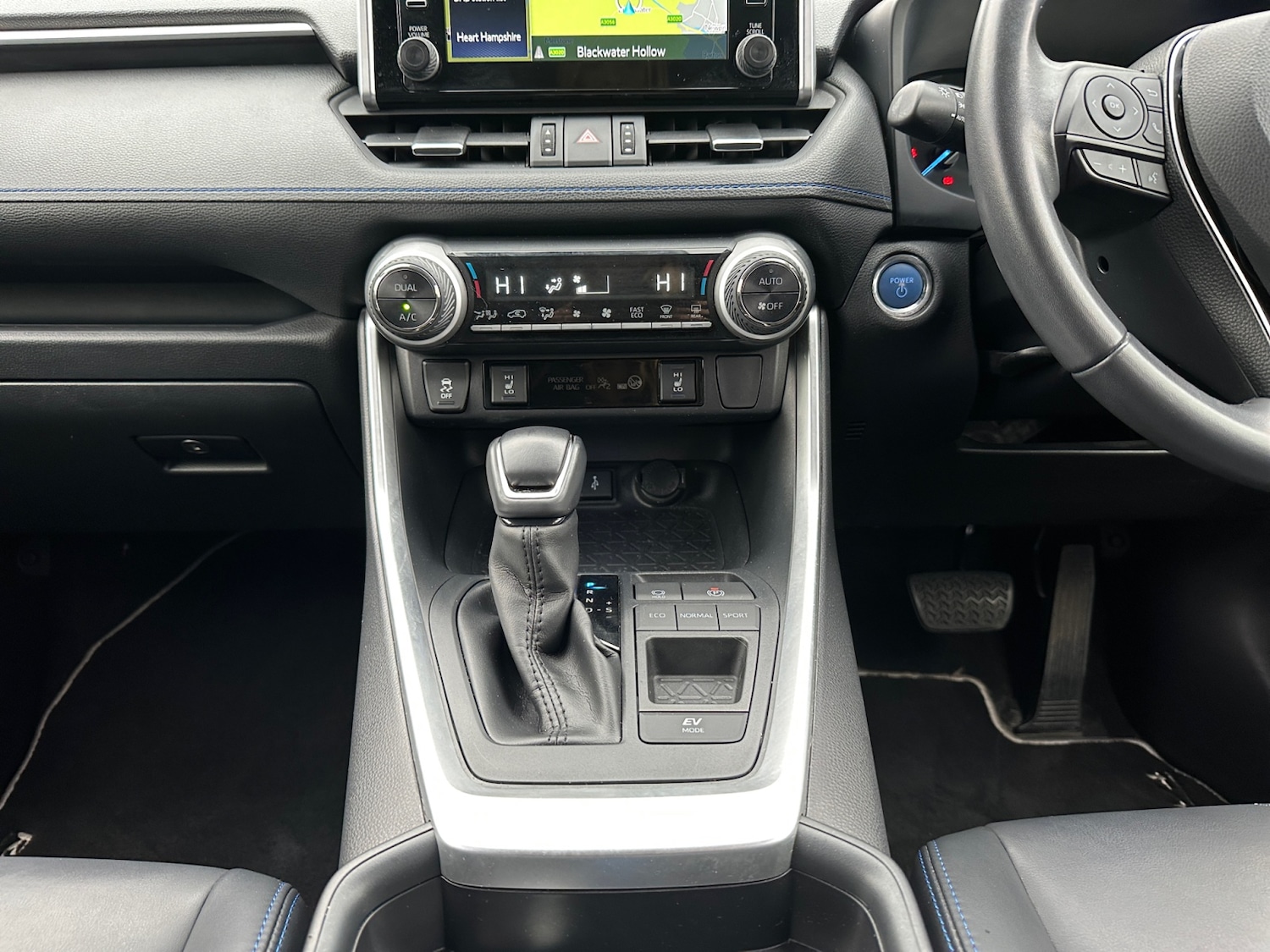 Used Toyota RAV4 2020 for sale - 76533902: Photo 10