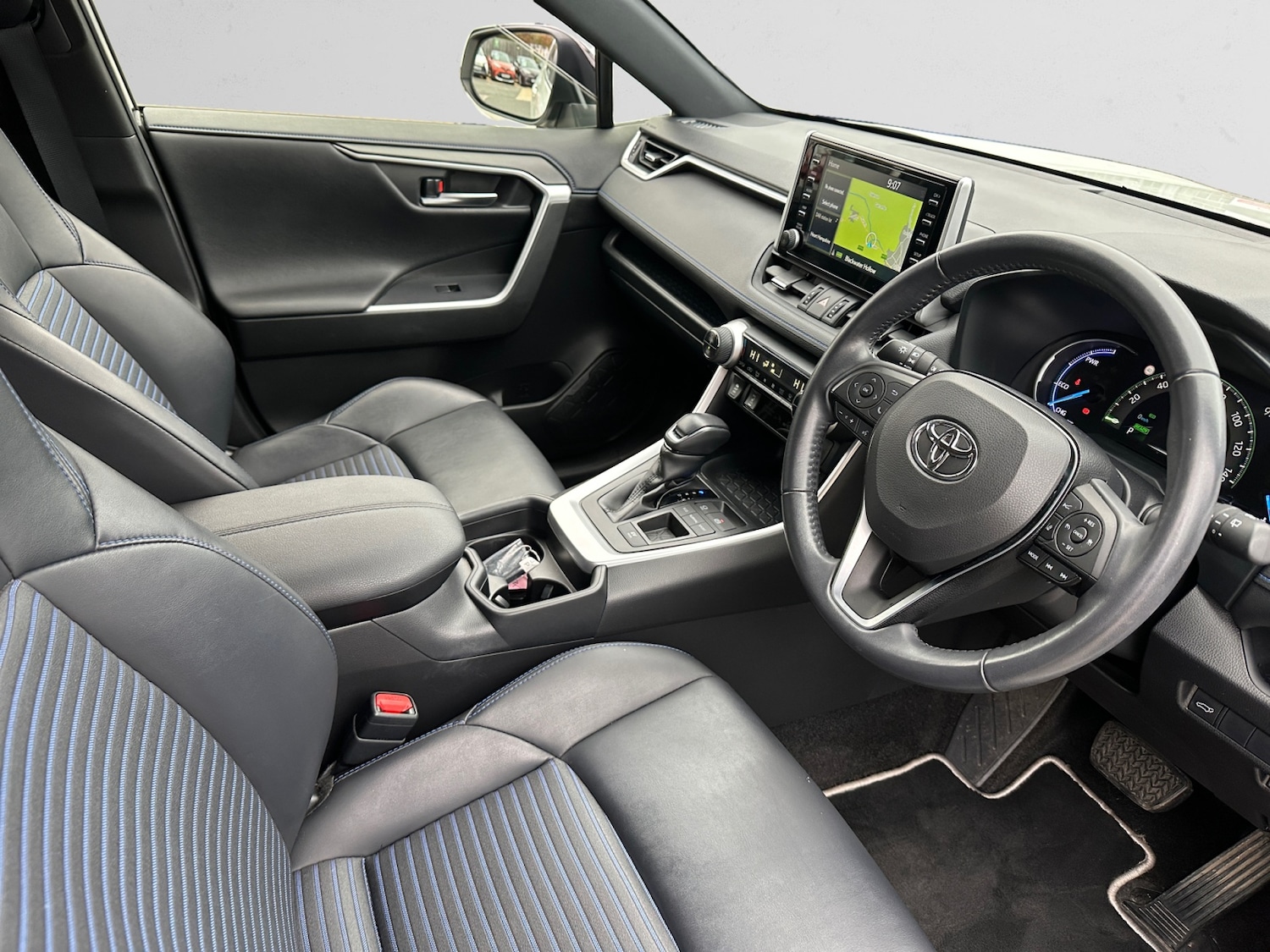 Used Toyota RAV4 2020 for sale - 76533902: Photo 14