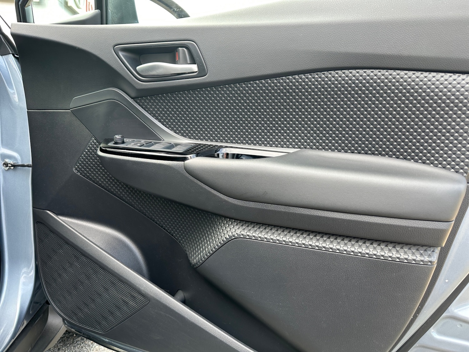 Used Toyota C-HR 2022 for sale - 76533950: Photo 27