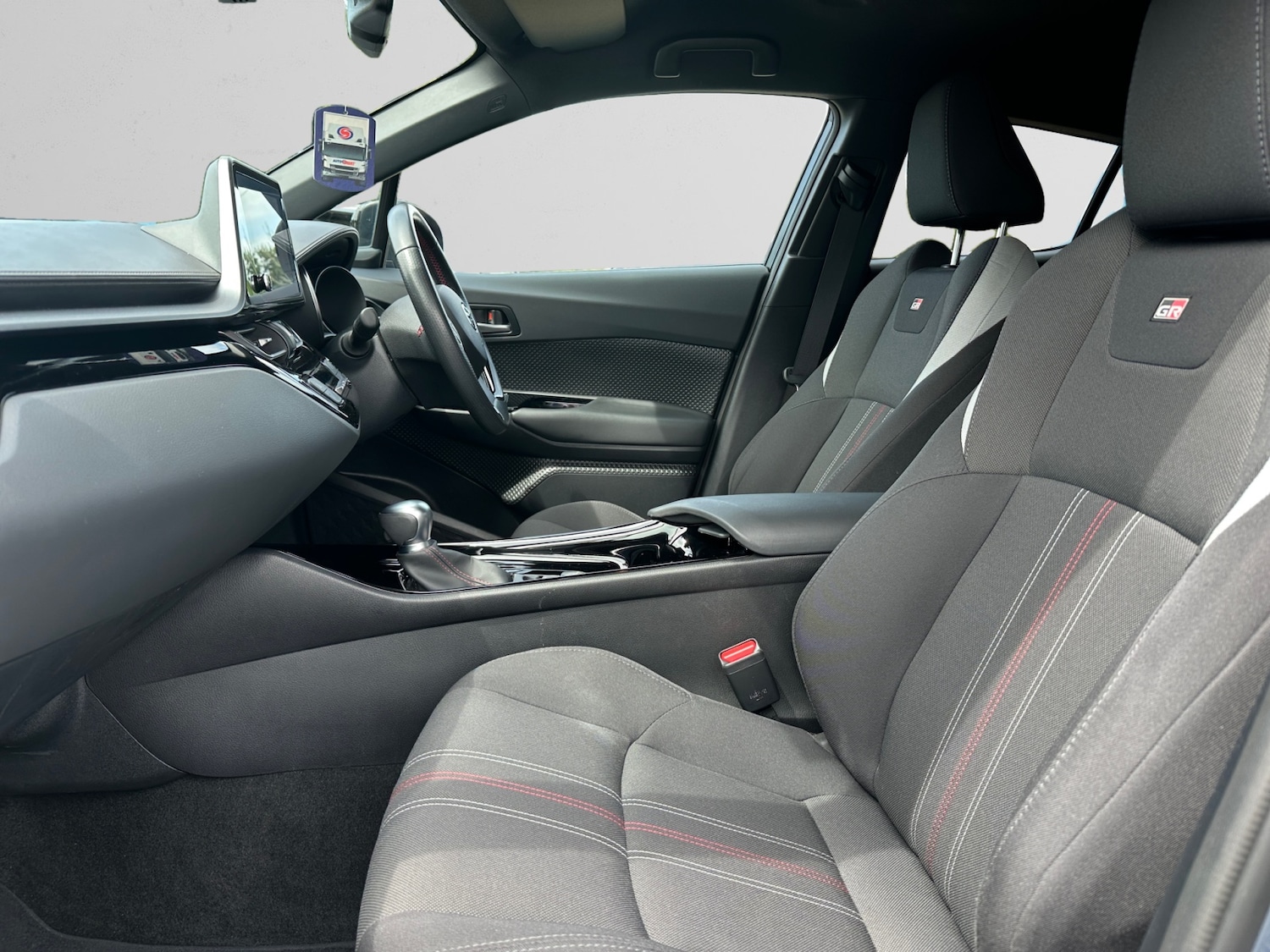 Used Toyota C-HR 2022 for sale - 76533950: Photo 6