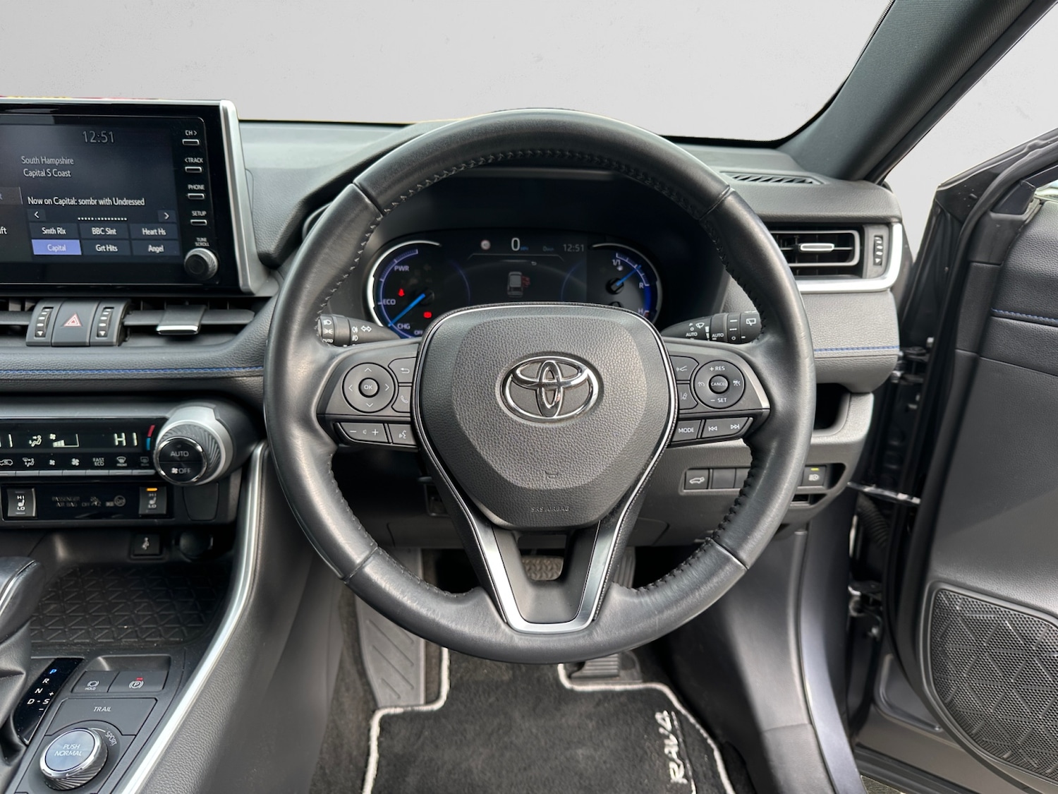 Used Toyota RAV4 2020 for sale - 76533893: Photo 9