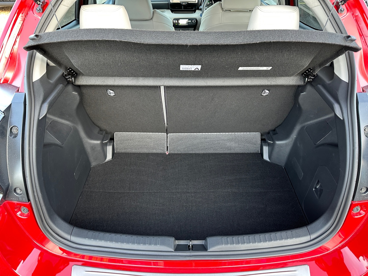 Used Toyota Yaris 2023 for sale - 76717299: Photo 20