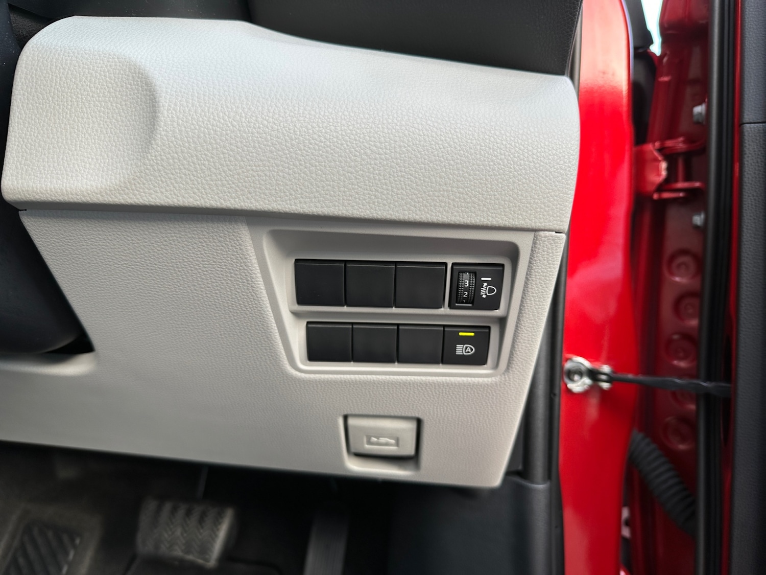 Used Toyota Yaris 2023 for sale - 76717299: Photo 26