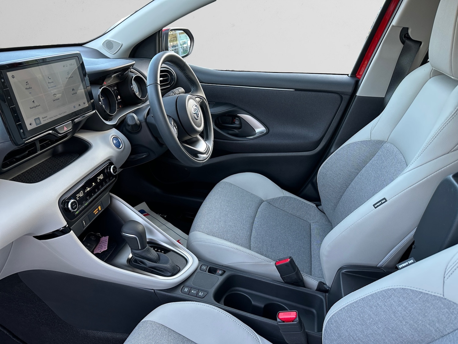 Used Toyota Yaris 2023 for sale - 76717299: Photo 6