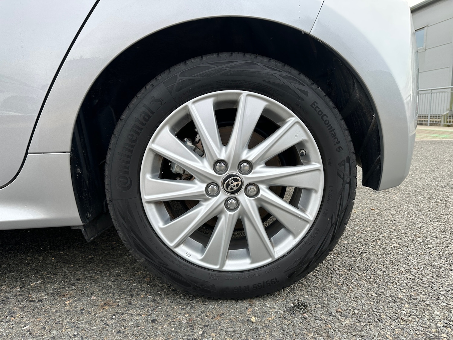 Used Toyota Yaris 2021 for sale - 76533799: Photo 25