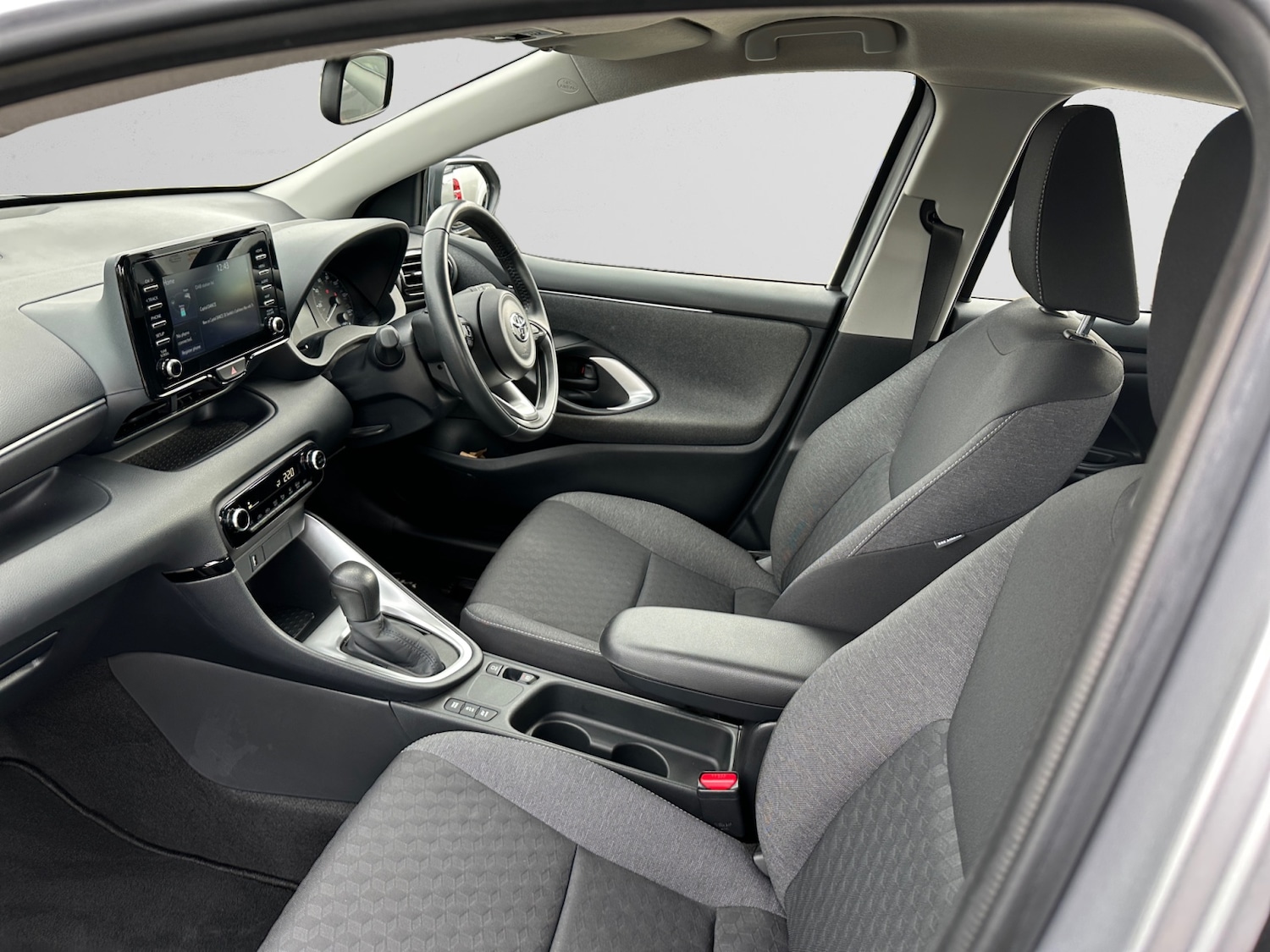 Used Toyota Yaris 2021 for sale - 76533799: Photo 6