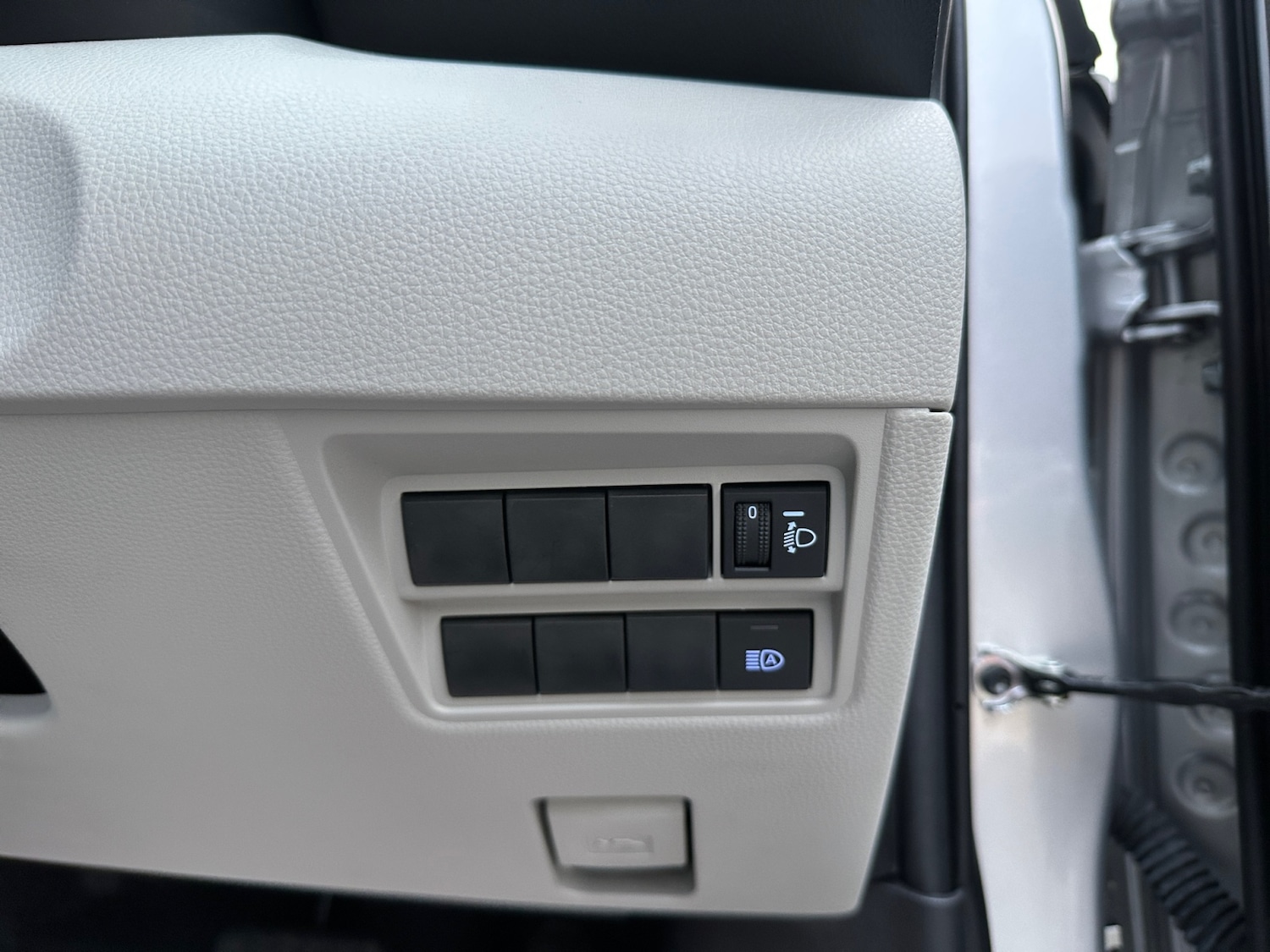 Used Toyota Yaris 2023 for sale - 76533736: Photo 25