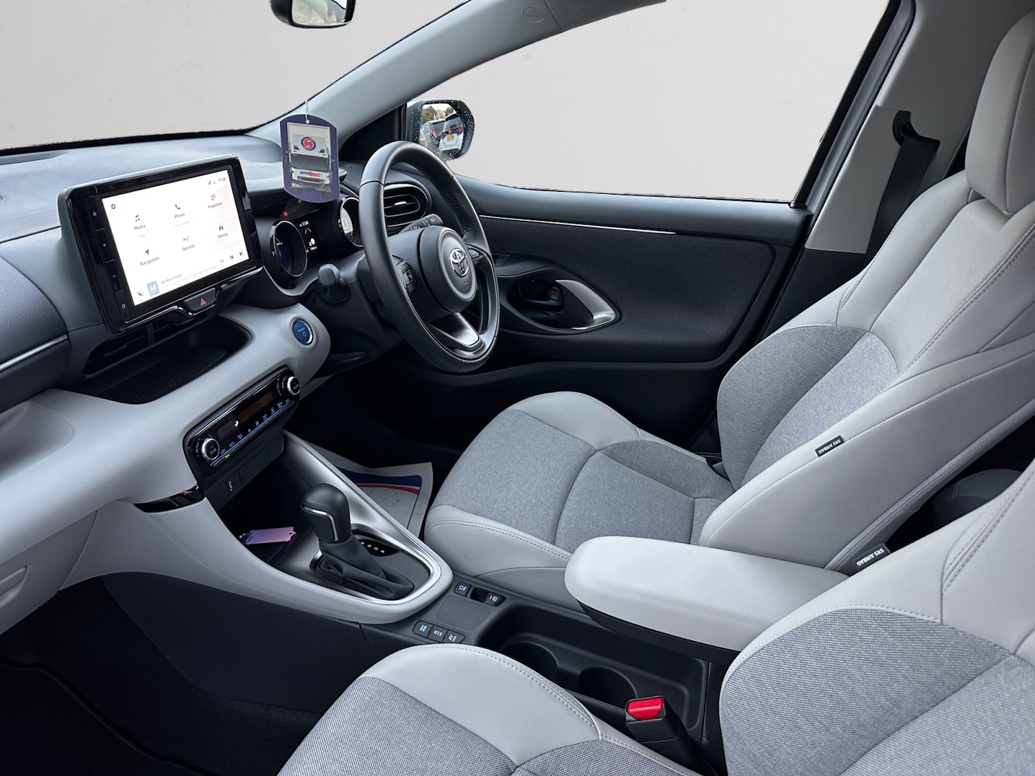 Used Toyota Yaris 2023 for sale - 76533736: Photo 6