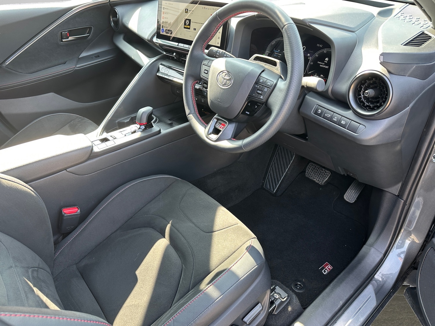 Used Toyota C-HR 2025 for sale - 77965211: Photo 14