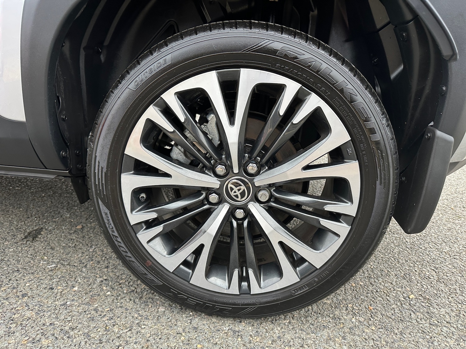 Used Toyota Yaris Cross 2024 for sale - 76948475: Photo 25