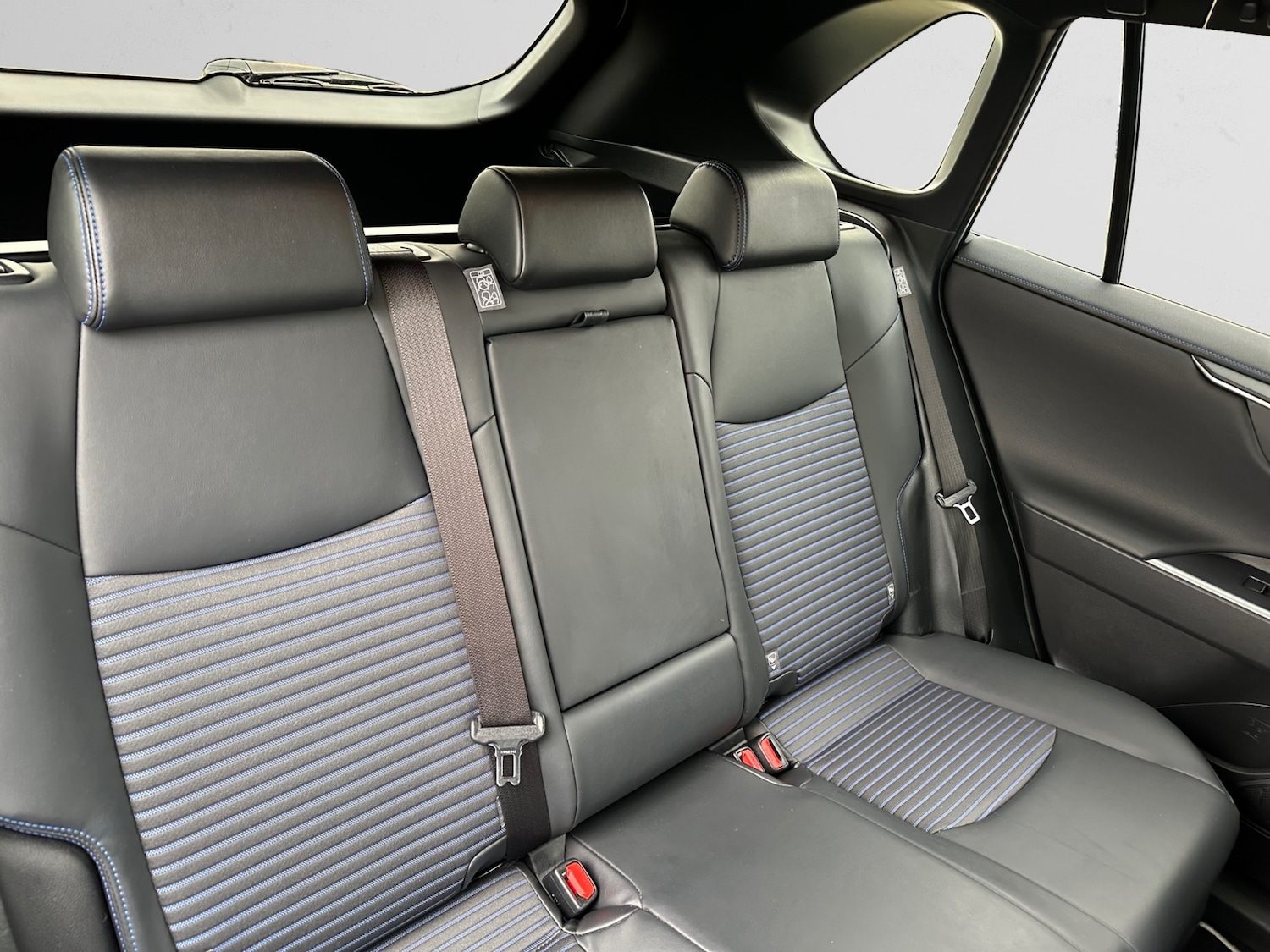 Used Toyota RAV4 2021 for sale - 77975496: Photo 11