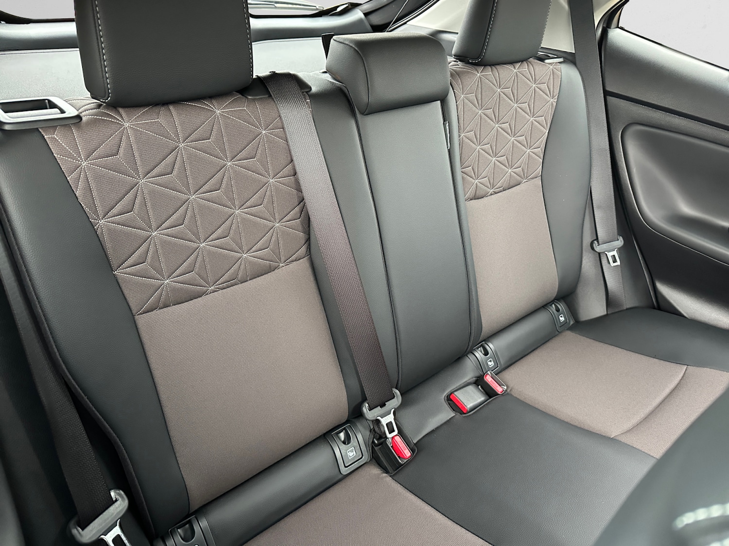 Used Toyota Yaris Cross 2024 for sale - 77778494: Photo 11