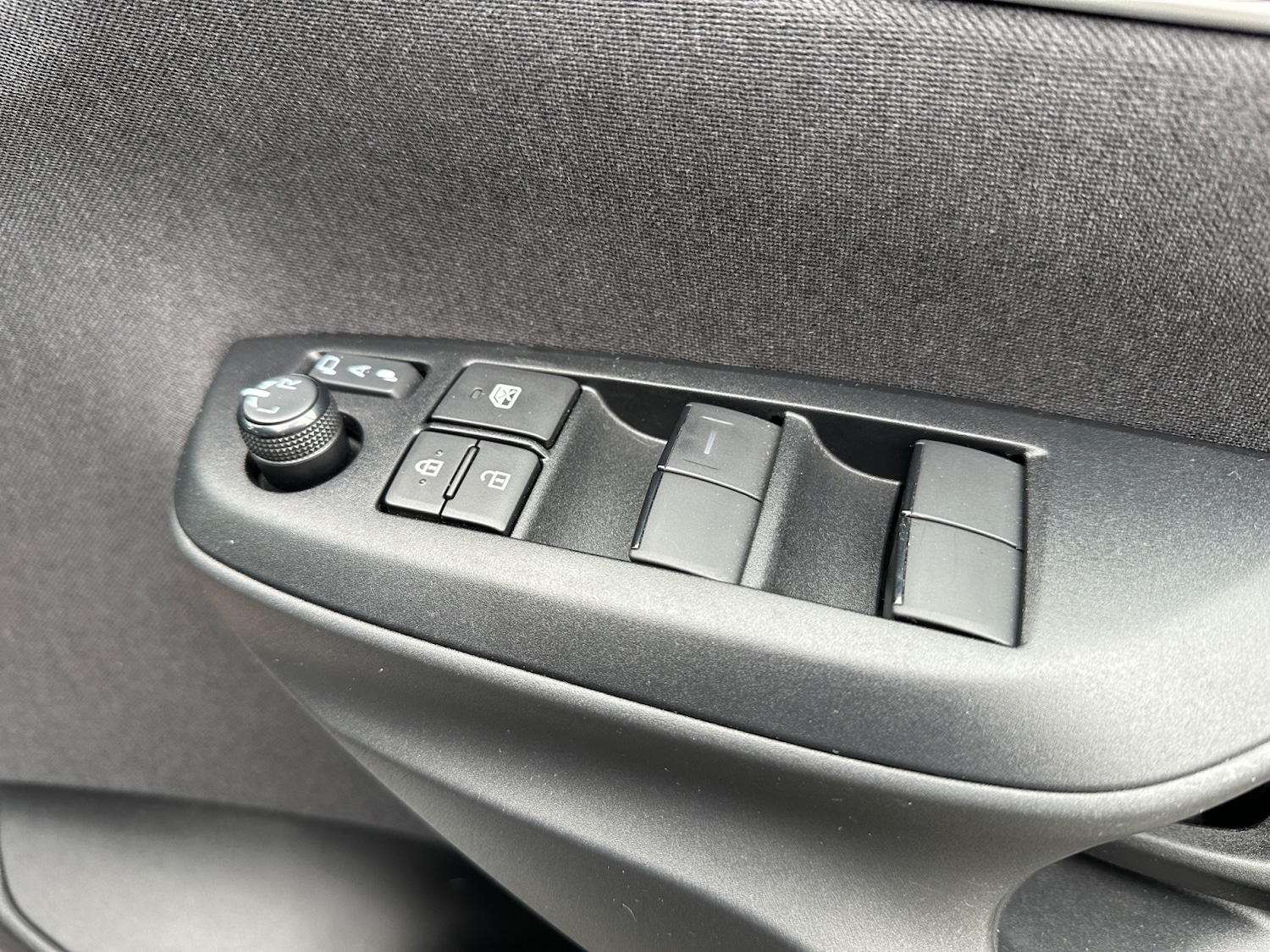 Used Toyota Yaris Cross 2024 for sale - 77778494: Photo 27