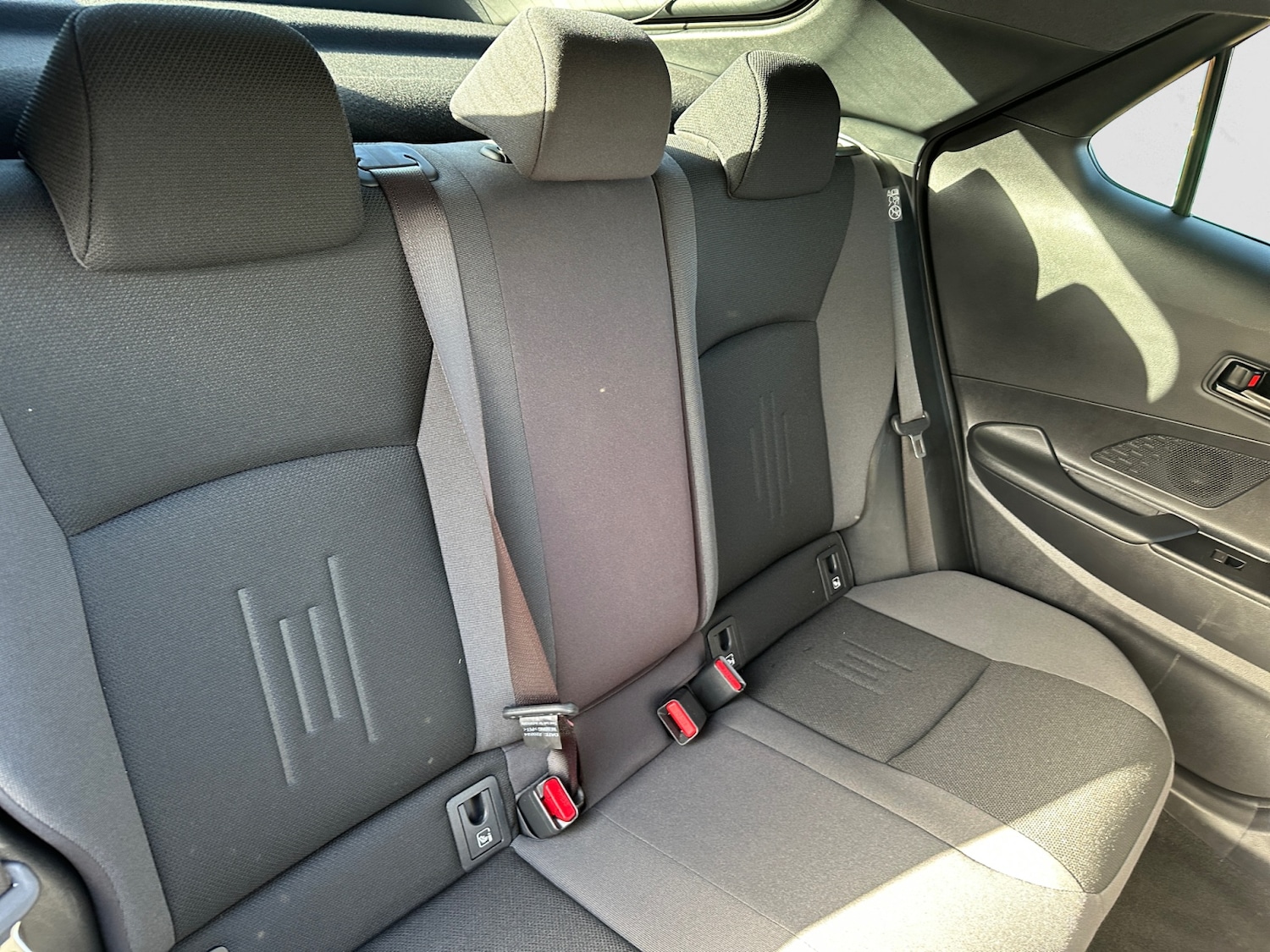 Used Toyota C-HR 2024 for sale - 76754673: Photo 11