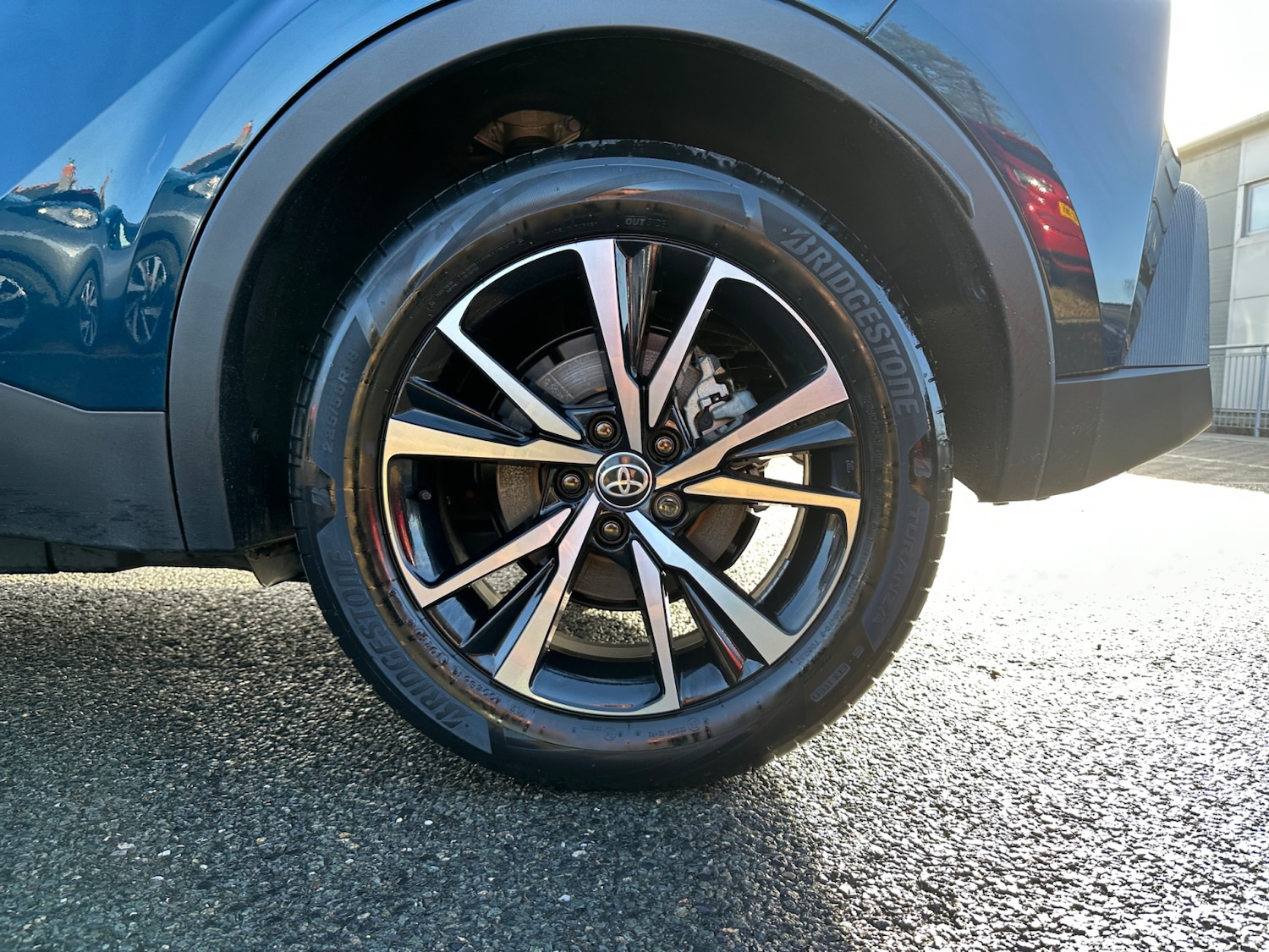 Used Toyota C-HR 2024 for sale - 76754673: Photo 25