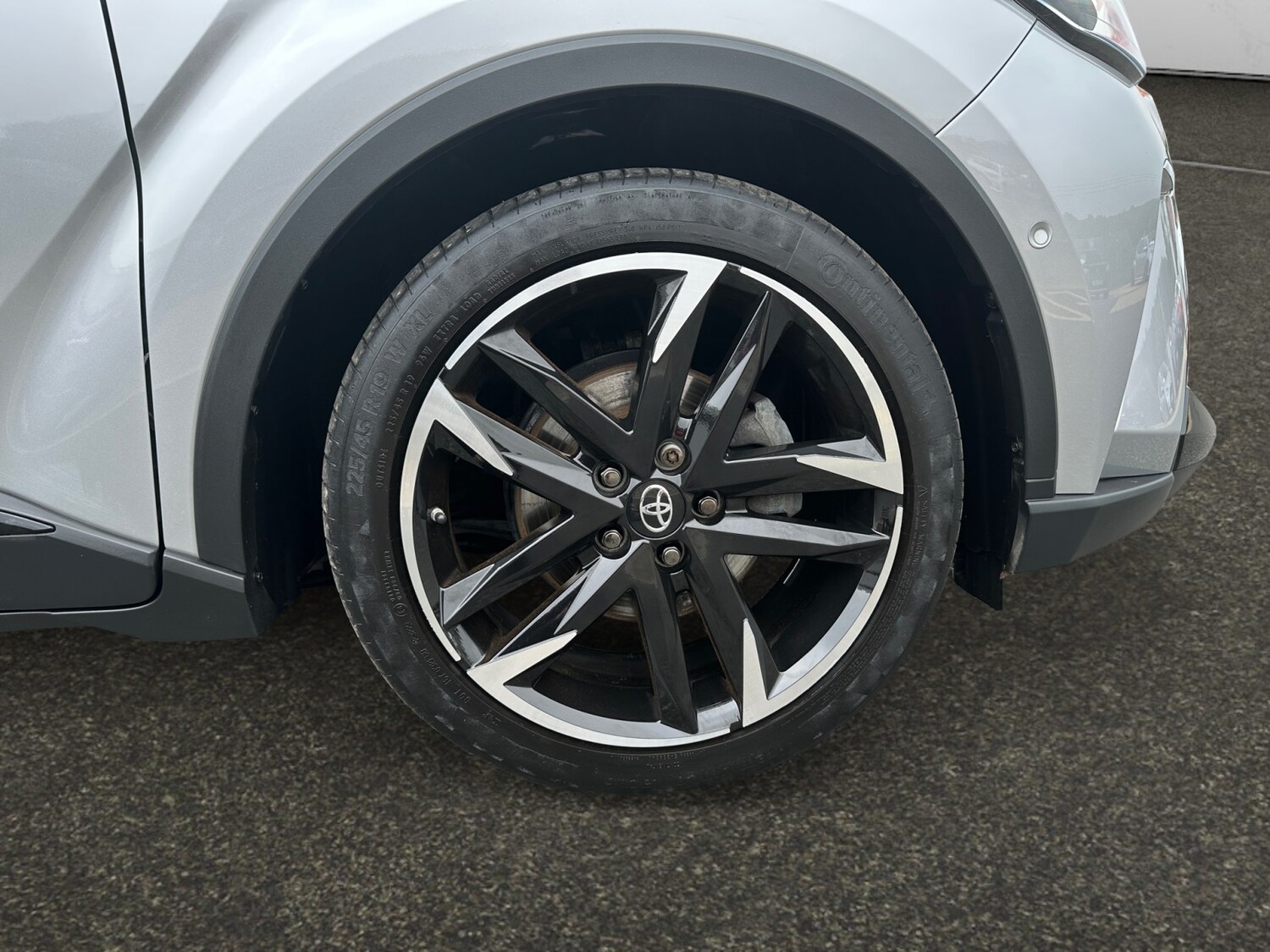 Used Toyota C-HR 2023 for sale - 76534009: Photo 12