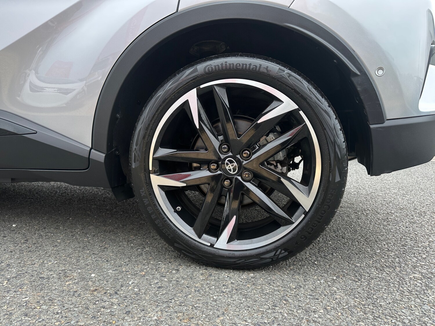 Used Toyota C-HR 2023 for sale - 76534009: Photo 24