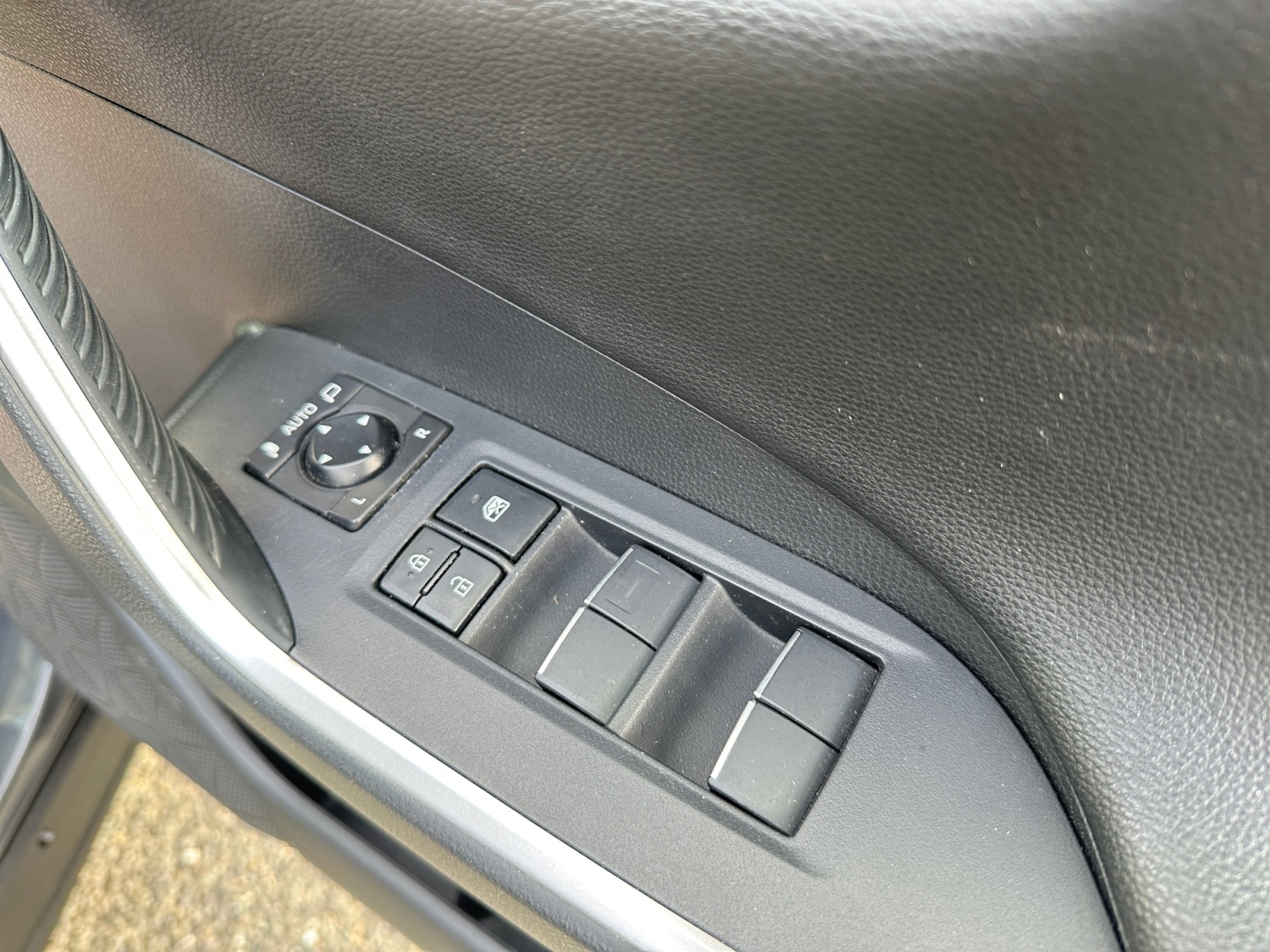 Used Toyota RAV4 2021 for sale - 77911205: Photo 27