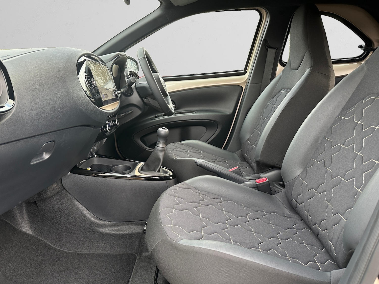 Used Toyota Aygo X 2024 for sale - 77461843: Photo 6