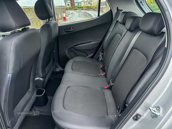 Used Hyundai i10 2018 for sale - 77484816: Photo 9