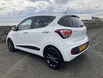 Used Hyundai i10 2019 for sale - 79534079: Photo