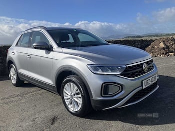 Used Volkswagen T-Roc 2023 for sale - 79751747: Photo