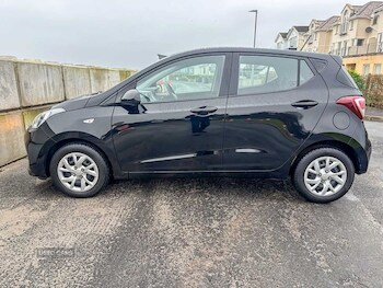 Used Hyundai i10 2018 for sale - 77550920: Photo